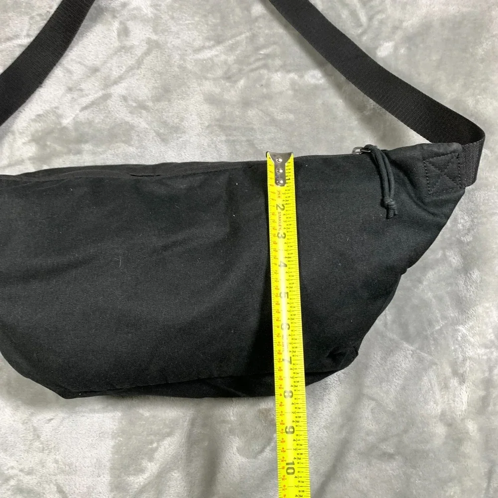 Nike Tech Hip Pack Crossbody Bag Commuter 10L Black Travel Commute Large Fanny